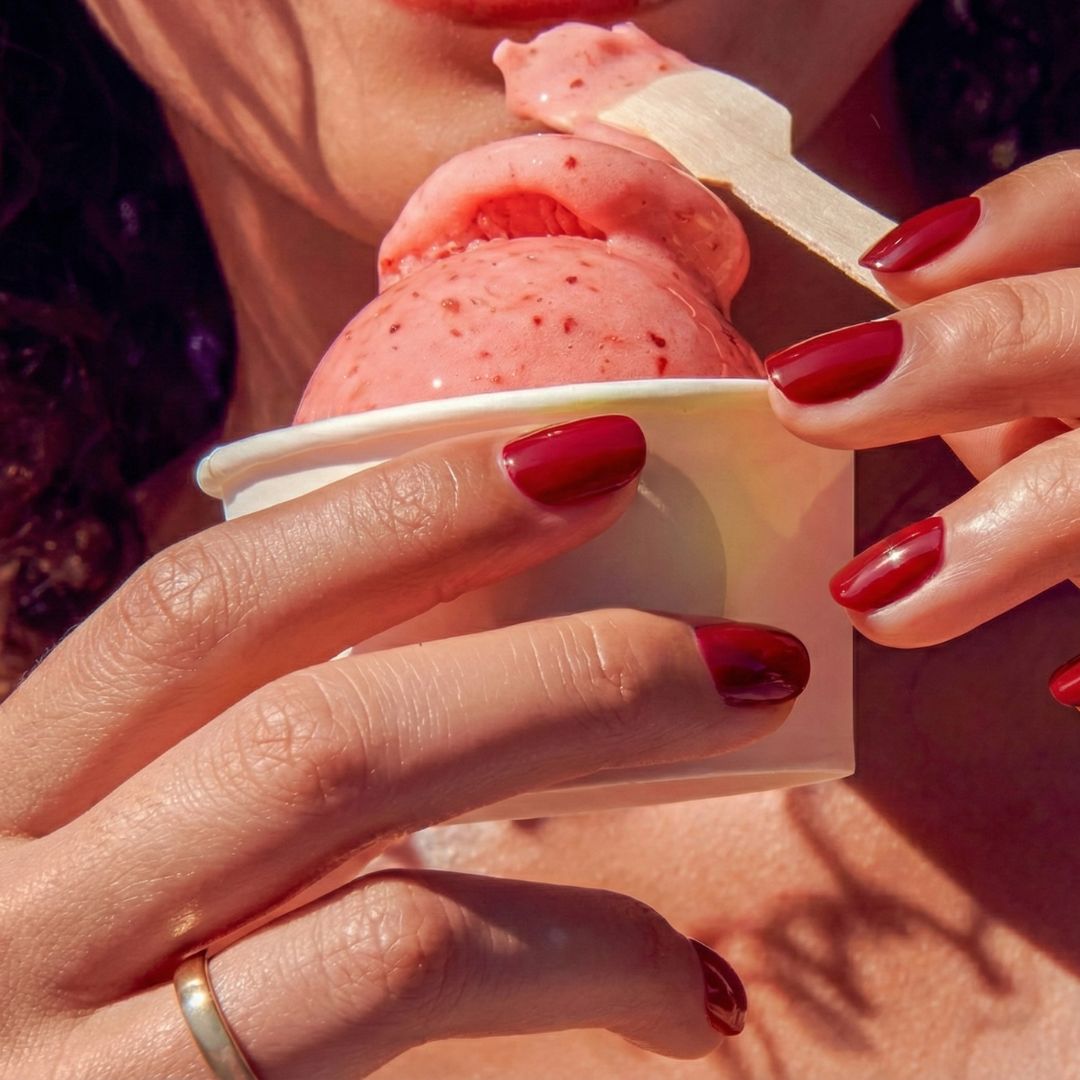 Cherry Bomb Semi-cured UV Gel Fingernail wraps